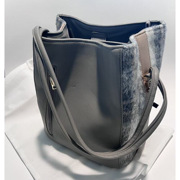 Samoe, Grey Leather purse with plaid faux fur sides with Bag, NWT - Picture 5 of 9
